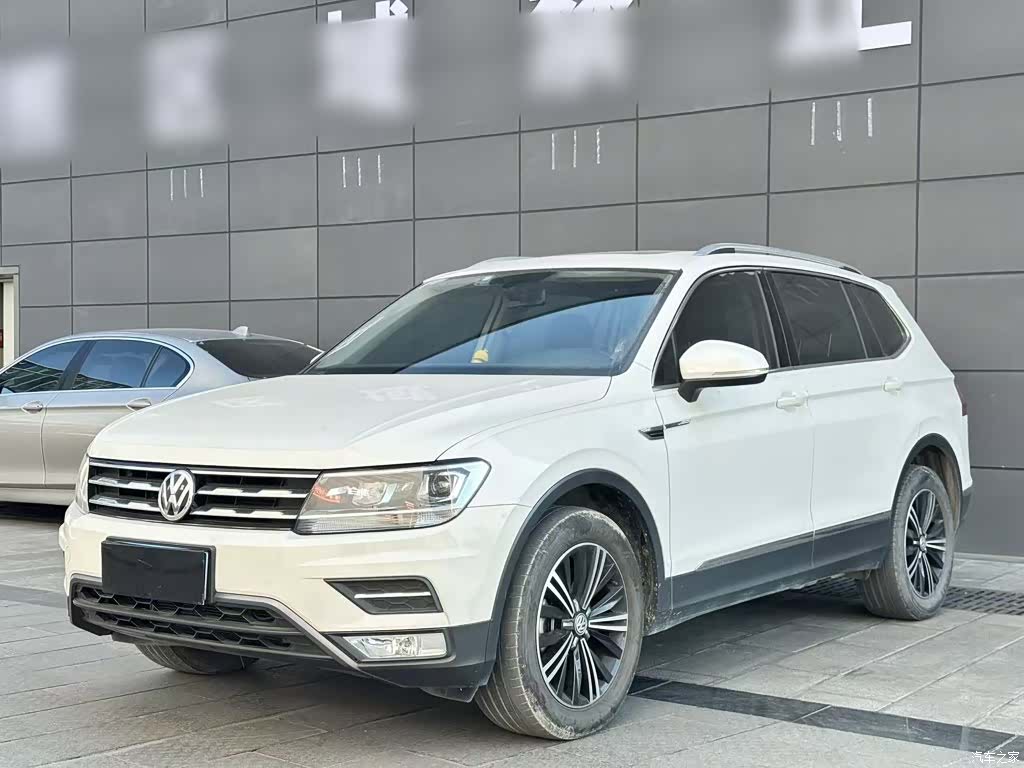 Volkswagen Tiguan L