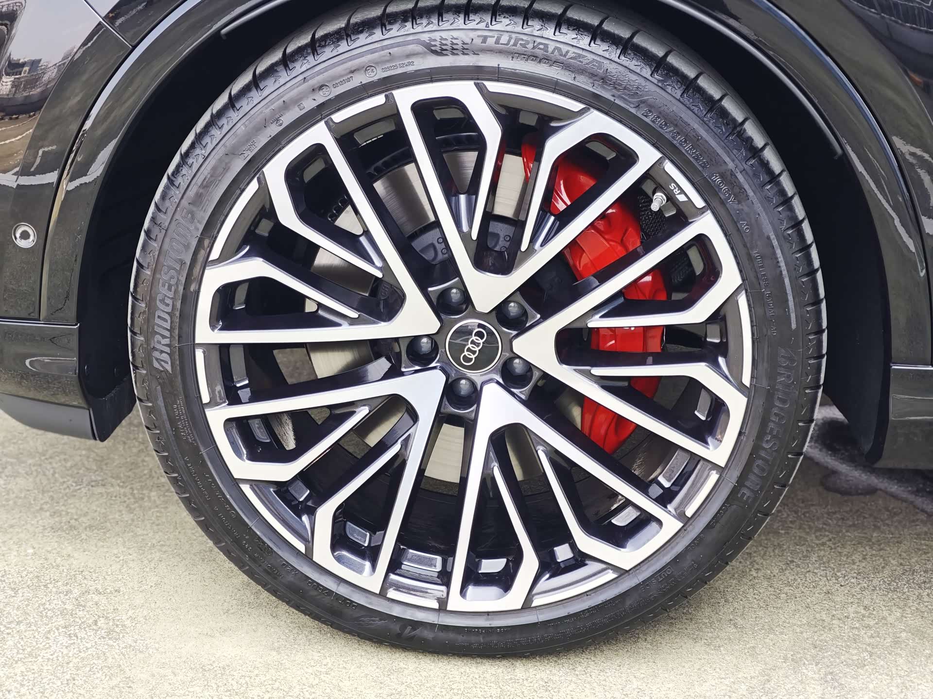 Audi Q7, 1900 14