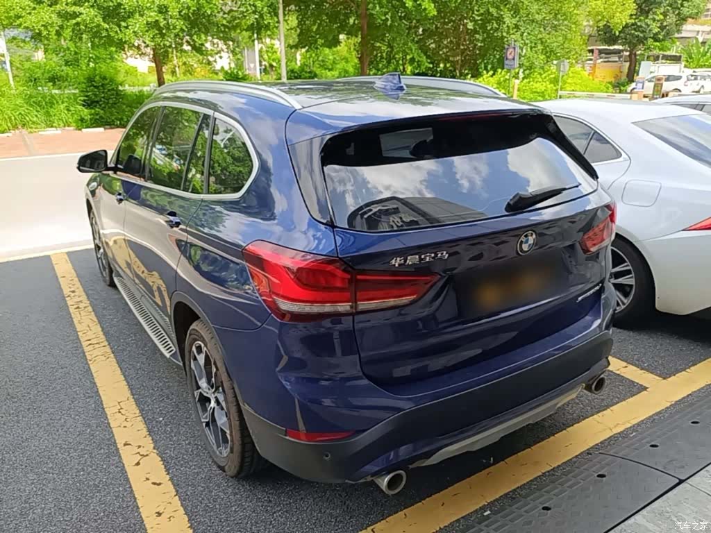 BMW X1, 2020 все фото