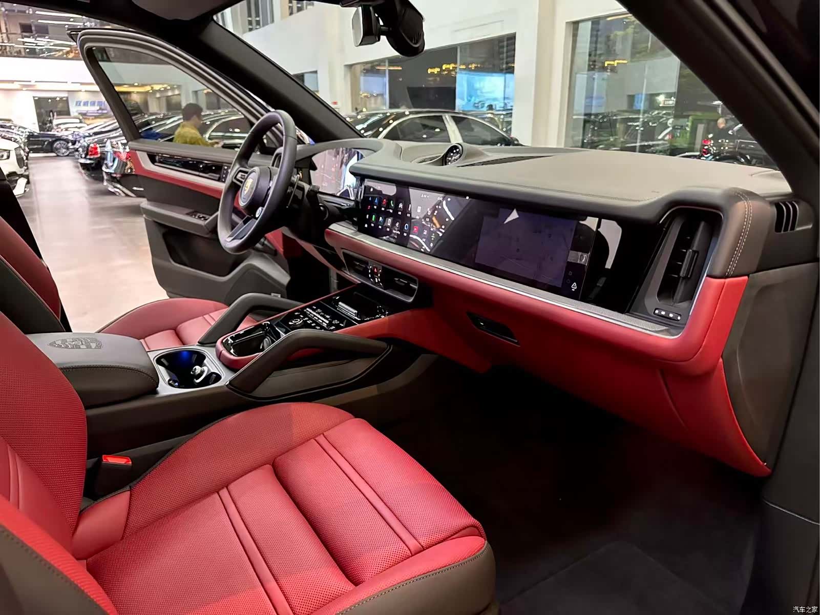 Porsche Cayenne, 2024 8