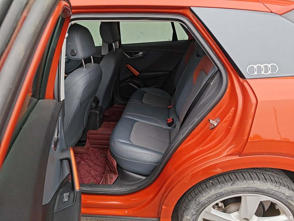 Audi Q2L, 2020 17