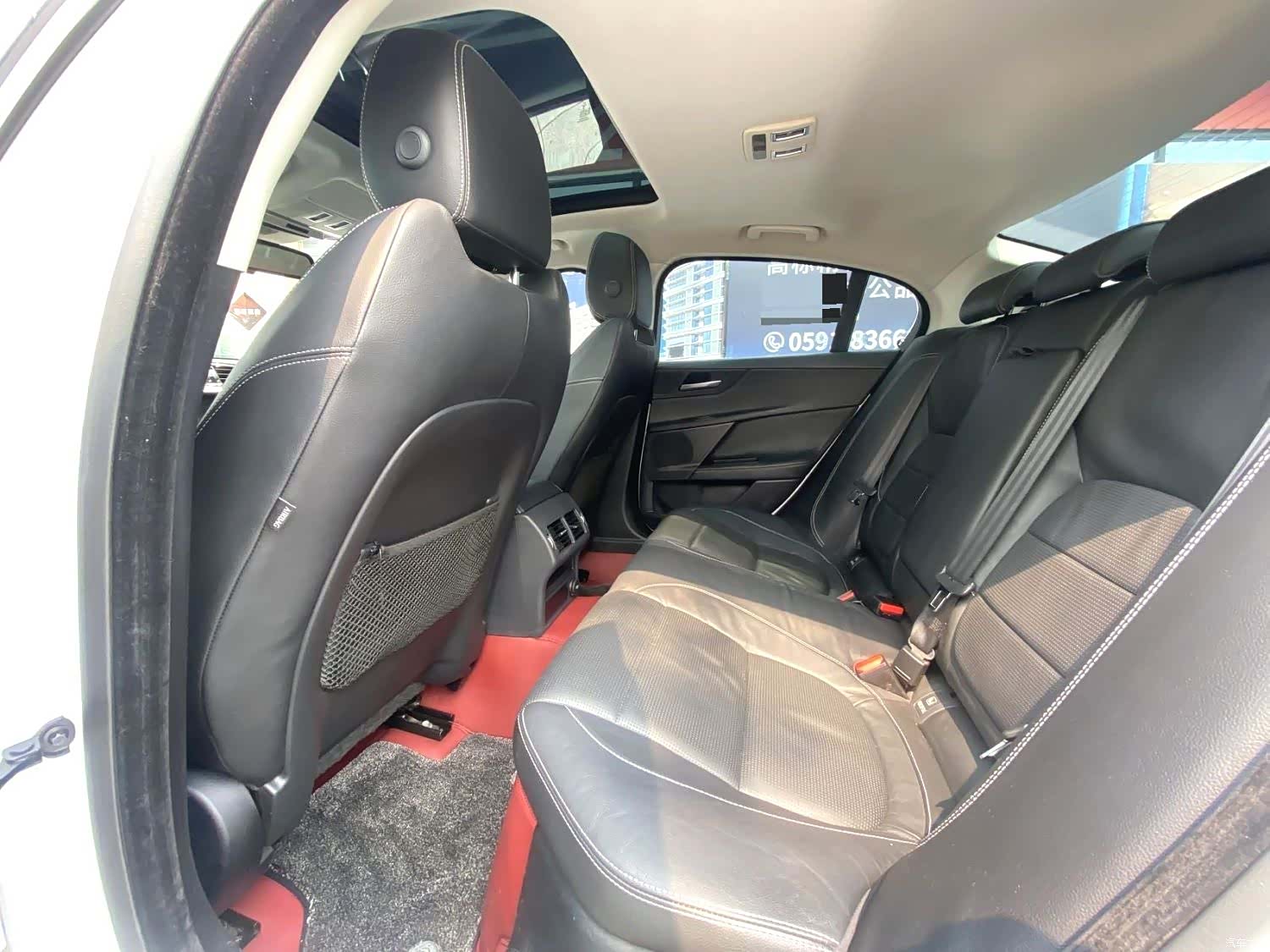 Jaguar XE, 2019 6
