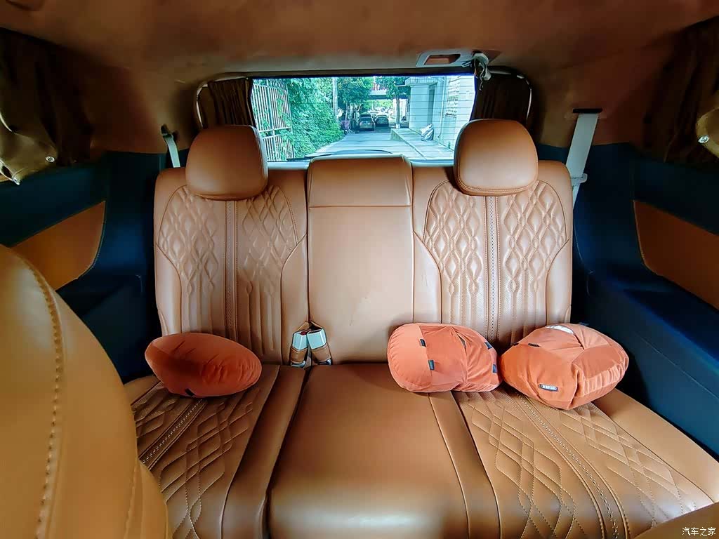Buick GL8, 2023 9