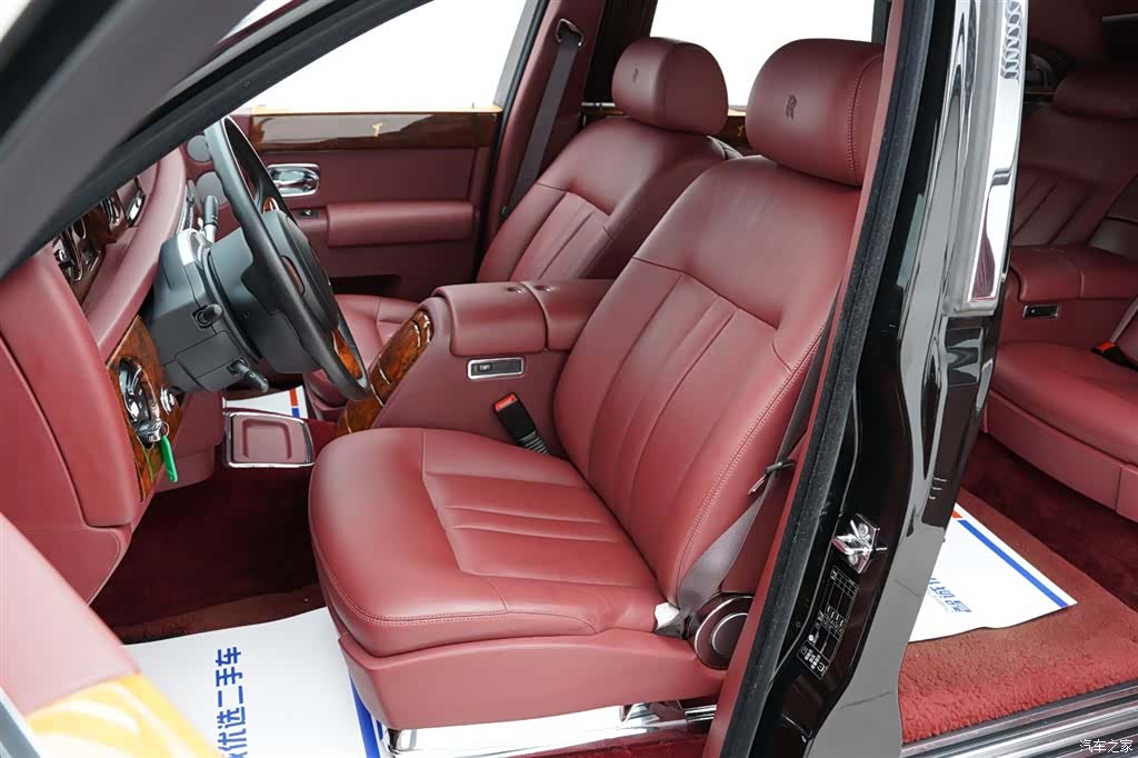 Rolls-Royce Phantom, 2013 8
