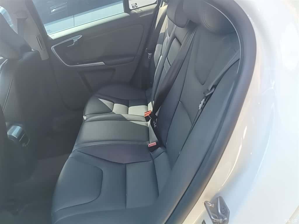 Volvo S60, 2016 17