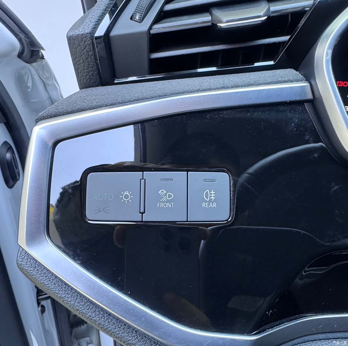 Audi Q3, 2022 12