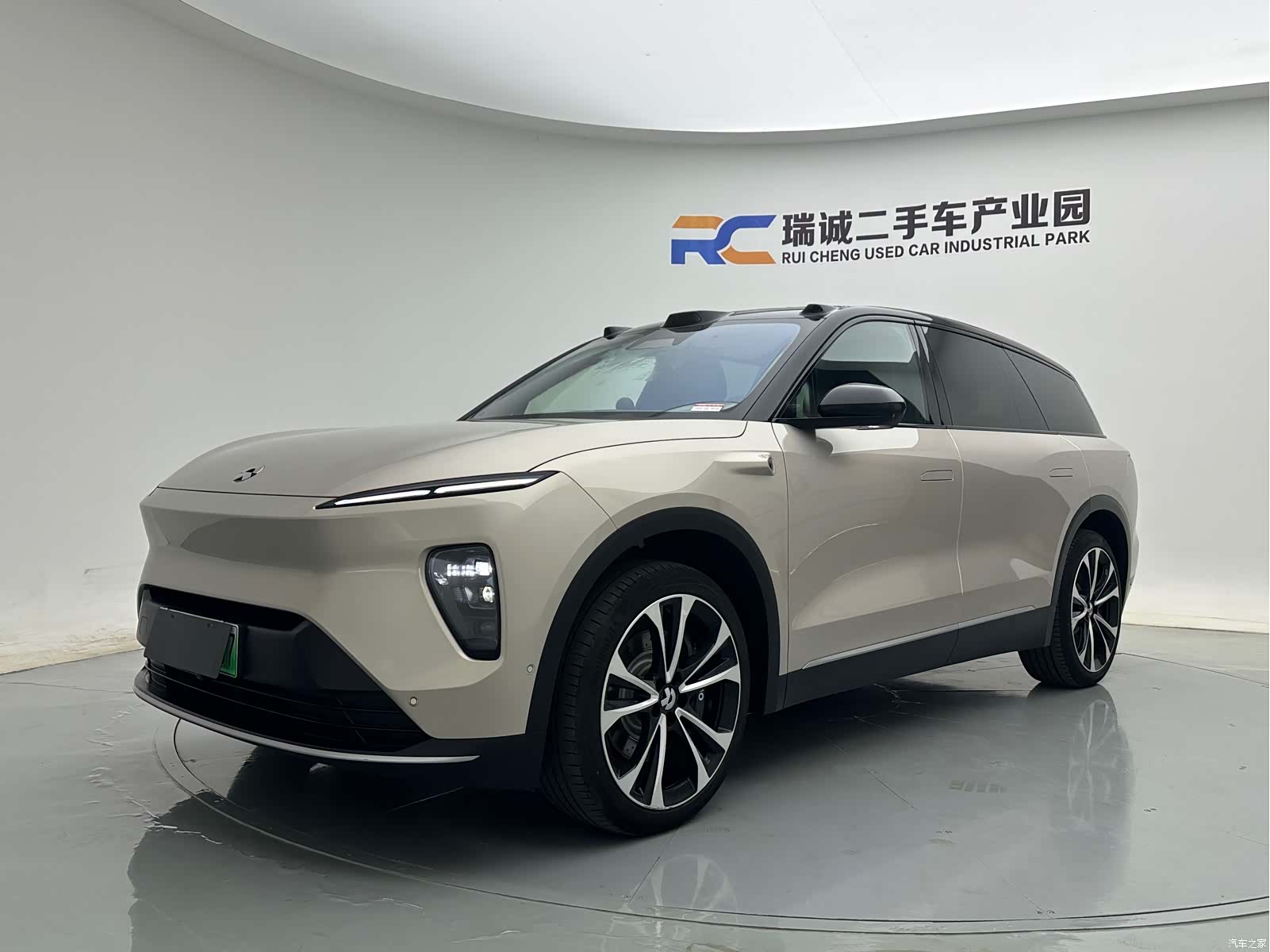 NIO ES8, 2023 1