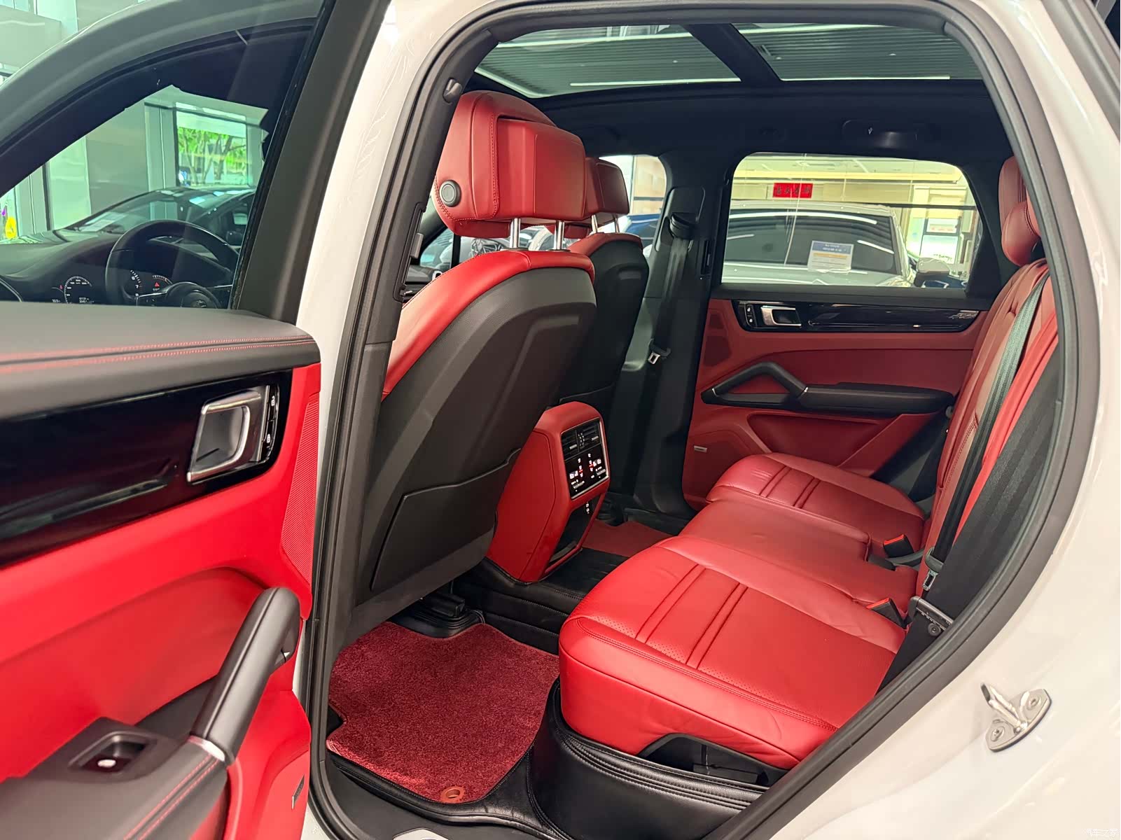 Porsche Cayenne, 2020 6