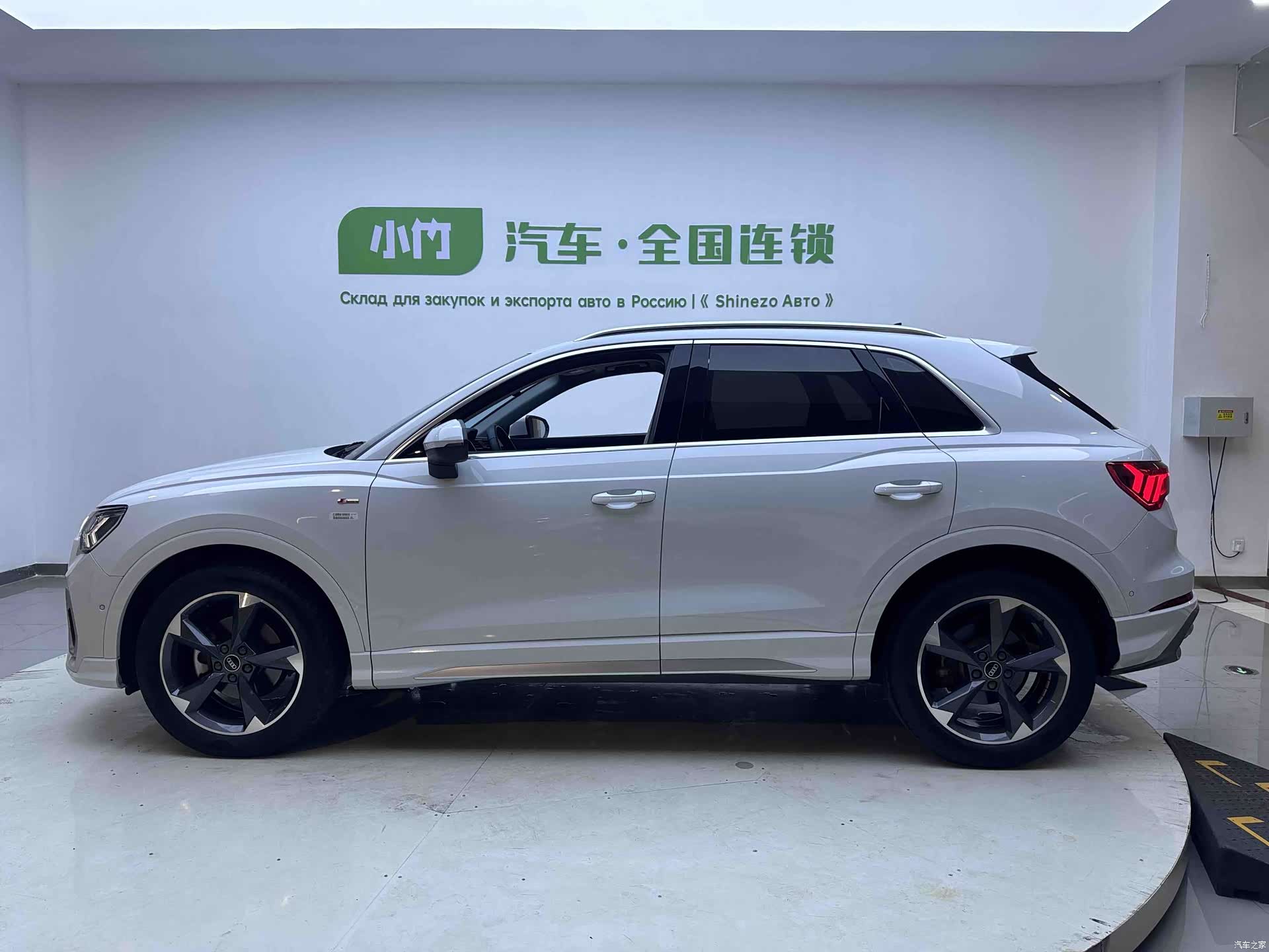 Audi Q3, 2023 6