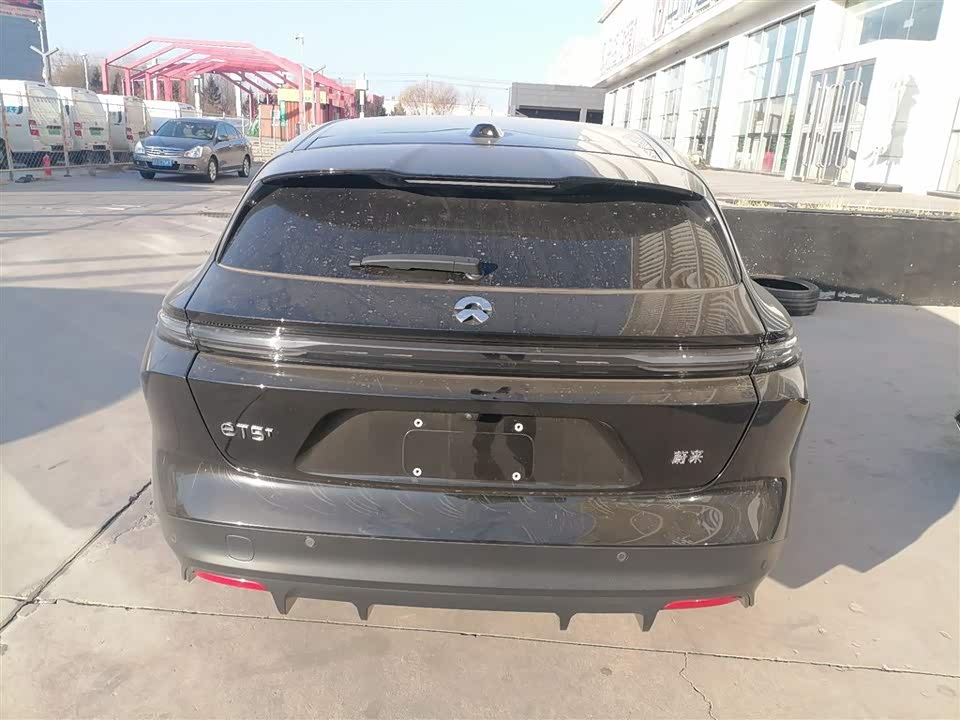 NIO ET5T