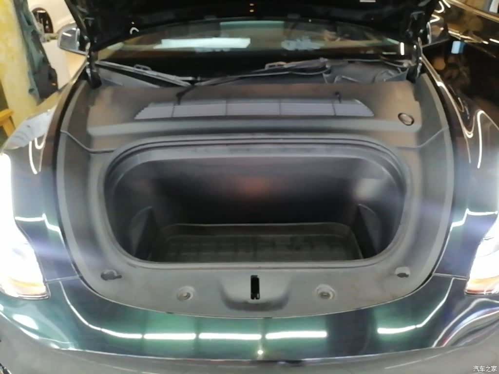 Tesla Model Y, 2022 20
