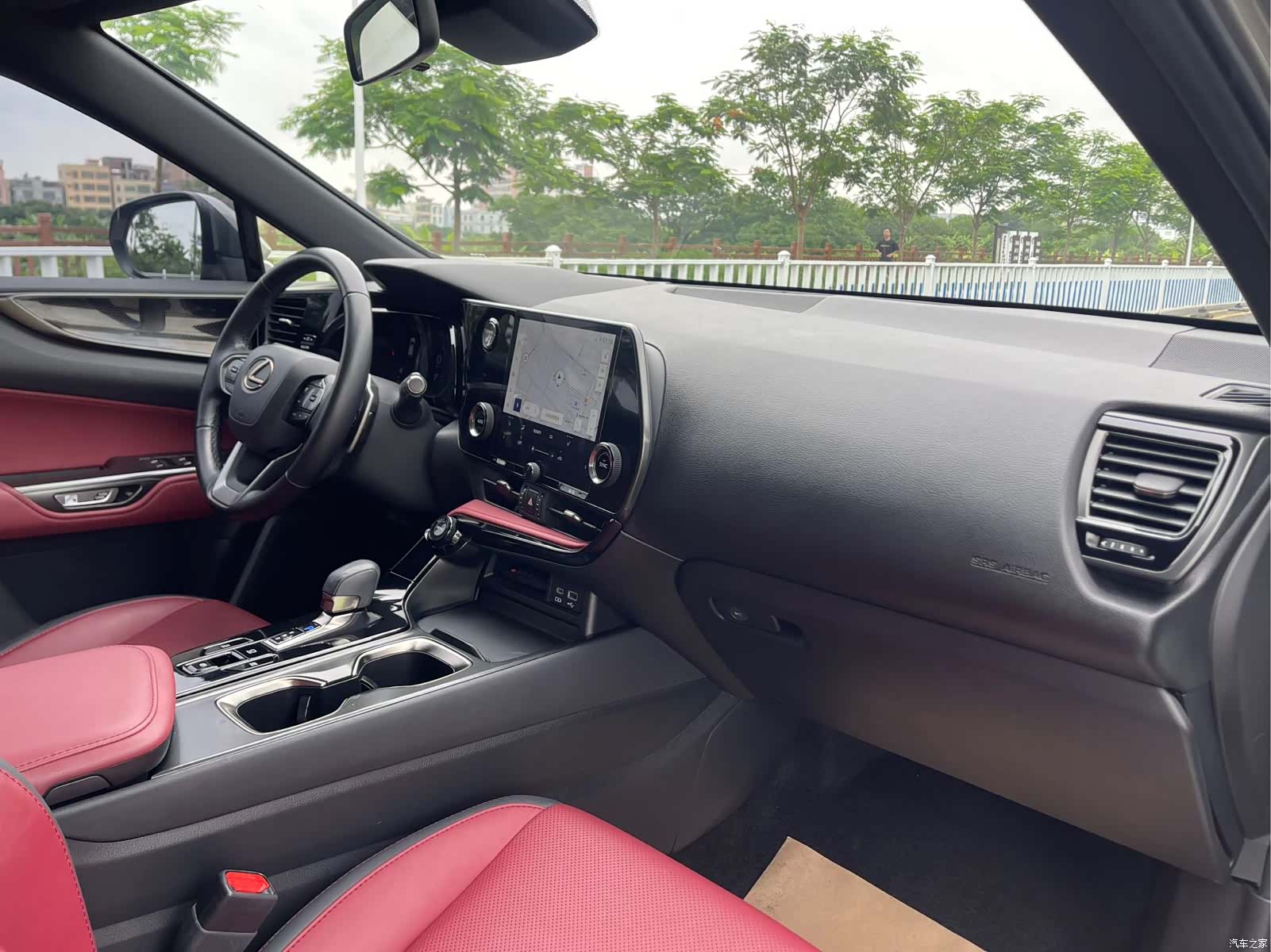 Lexus NX, 2022 7