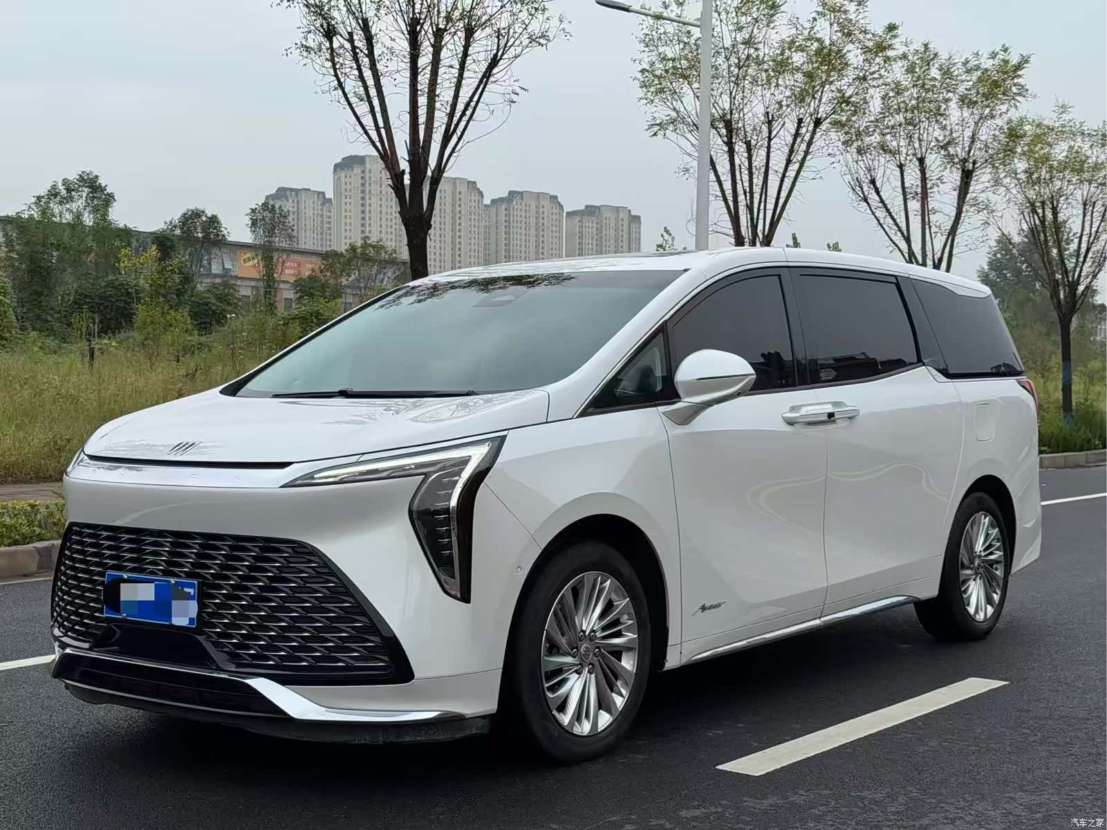 Buick Century, 2023 13