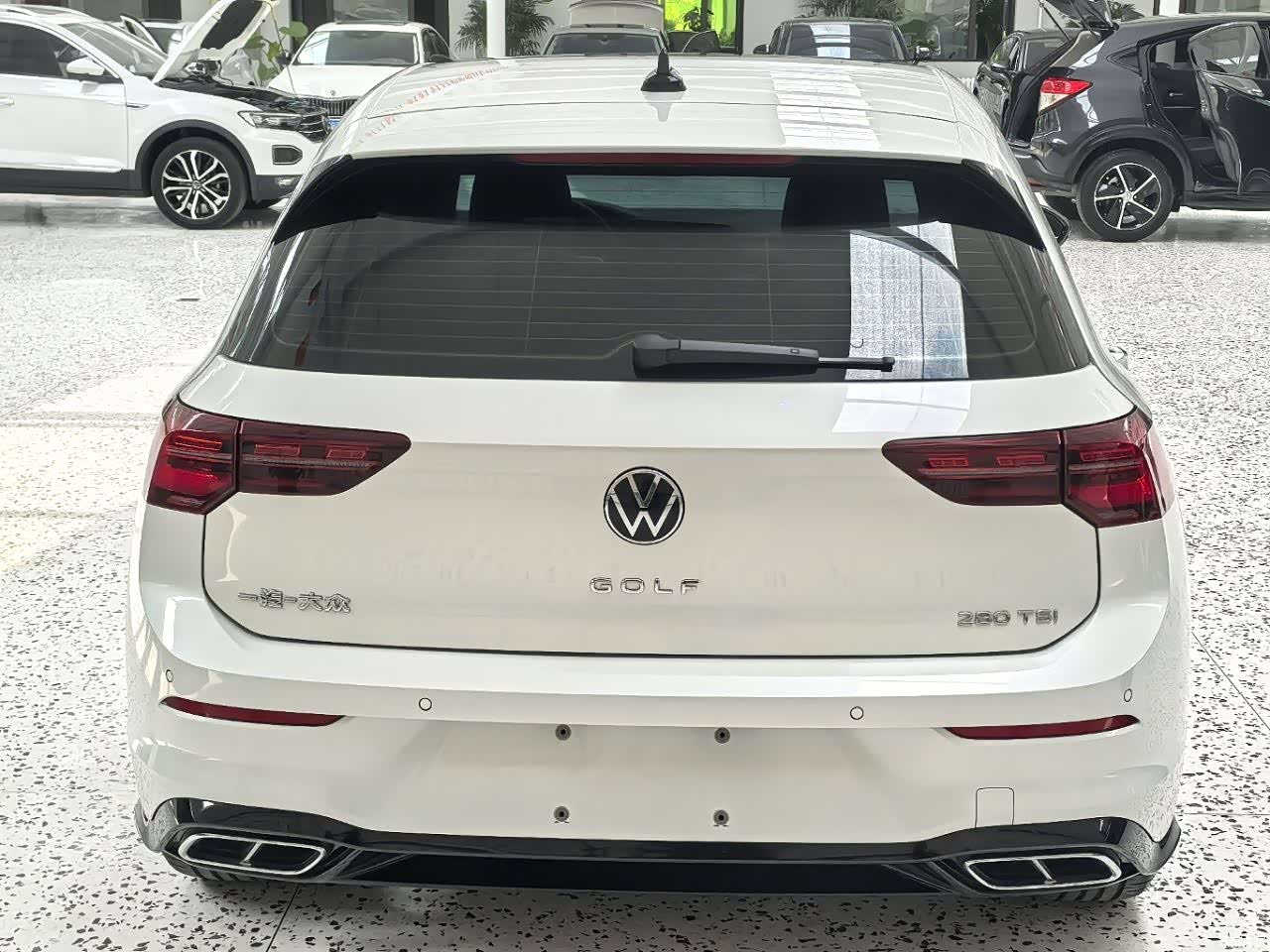 Volkswagen Golf, 2023 13