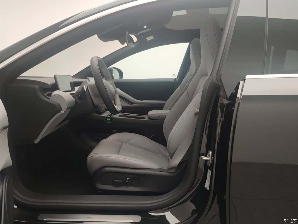 NIO ET5, 2024 10
