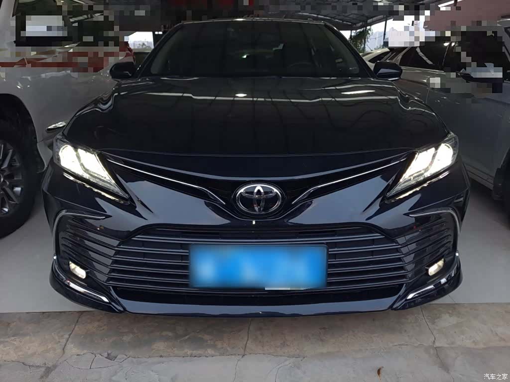 Toyota Camry, 2023 3