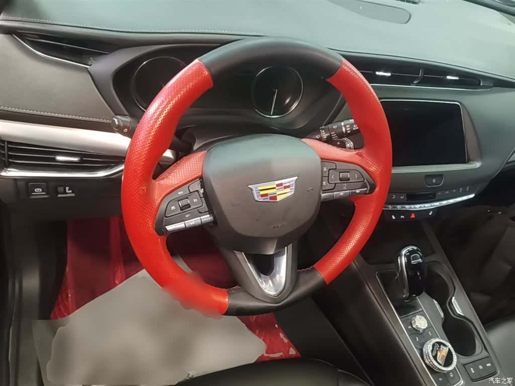 Cadillac XT4, 2021 11