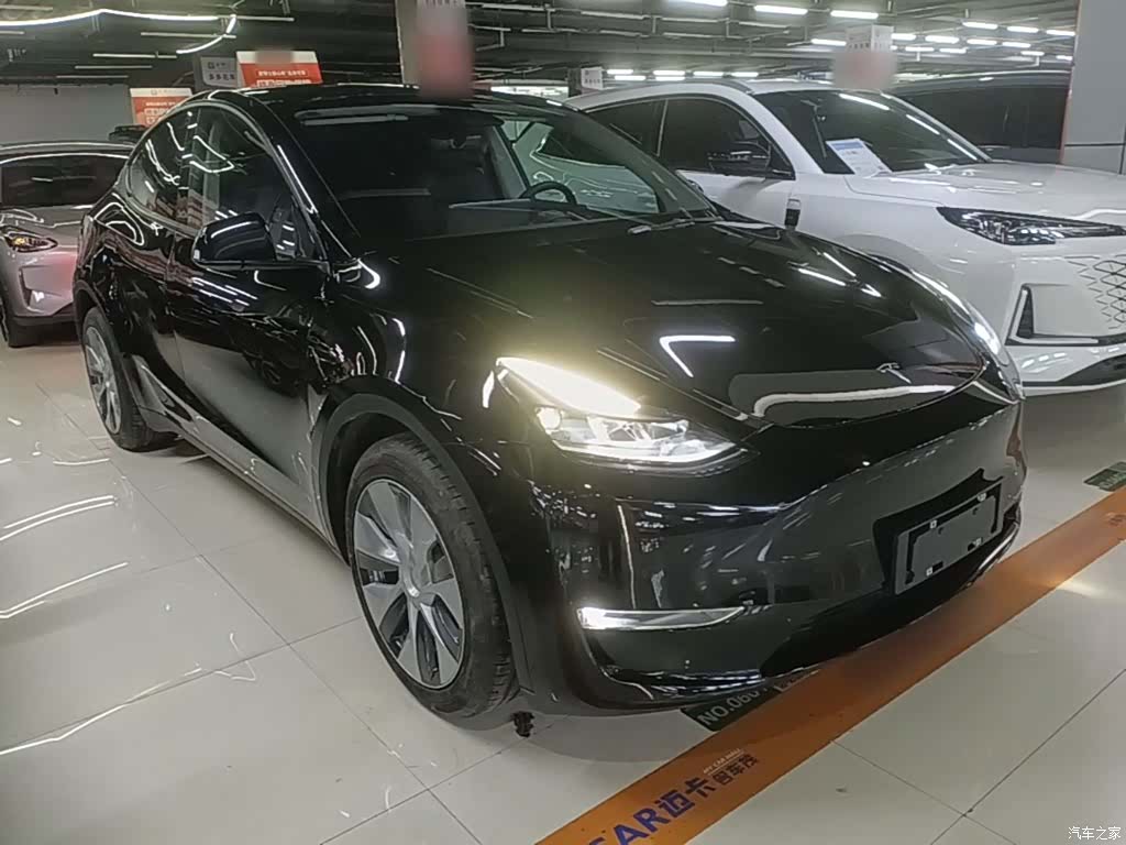 Tesla Model Y, 2021 4