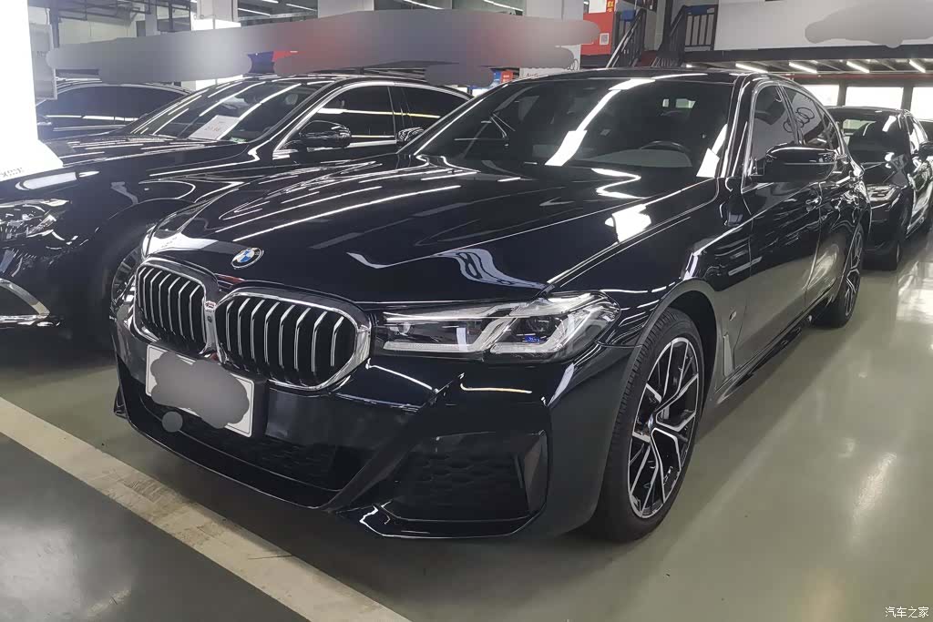 BMW 5 Series, 2022 1