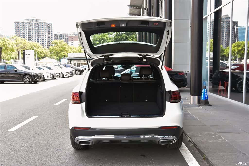 Mercedes-Benz GLC, 2020 13