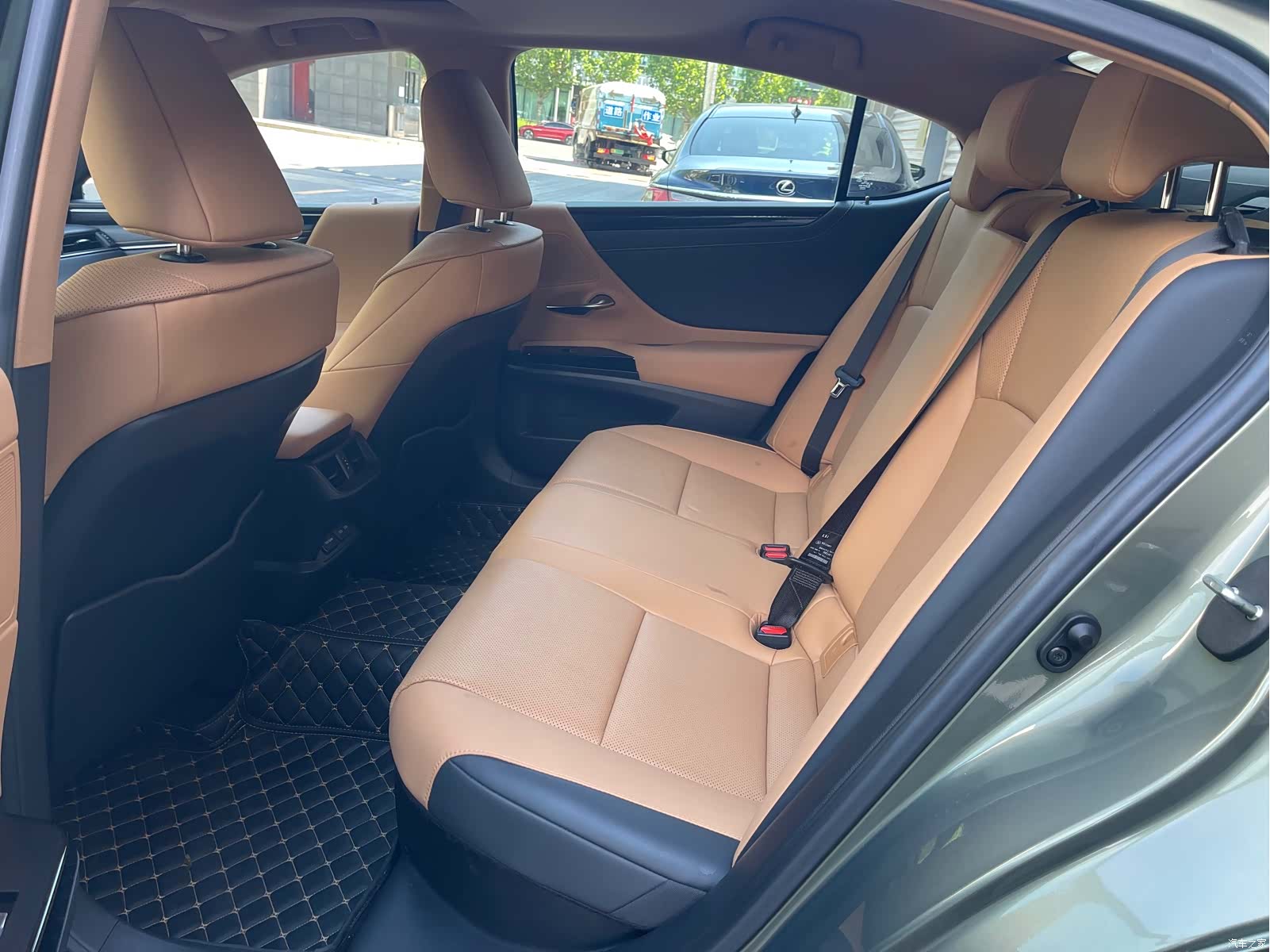 Lexus ES, 2023 19