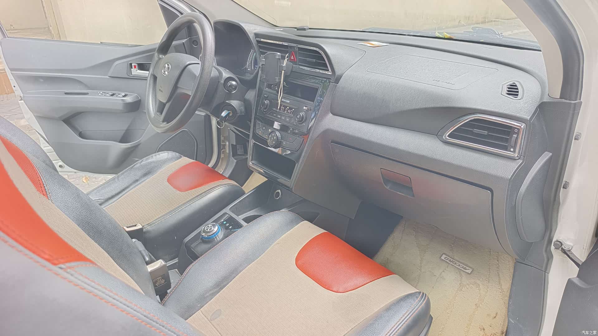 BAIC EC200, 2018 14