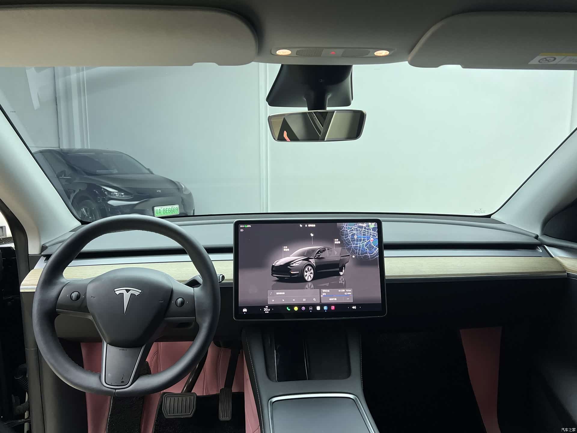 Tesla Model Y, 2022 10