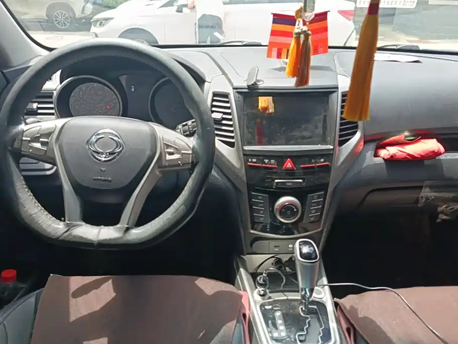SsangYong Tiveira SsangYong Tiveira