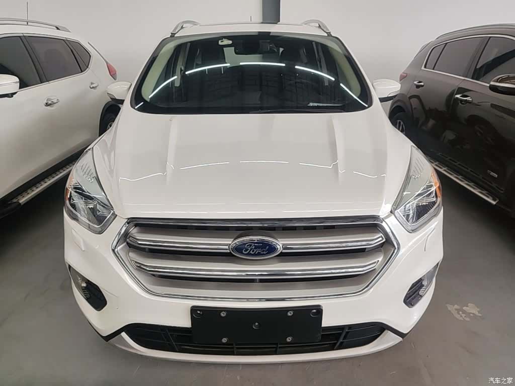 Ford Kuga, 2018 3