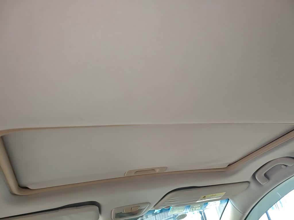Wuling 560, 2016 18