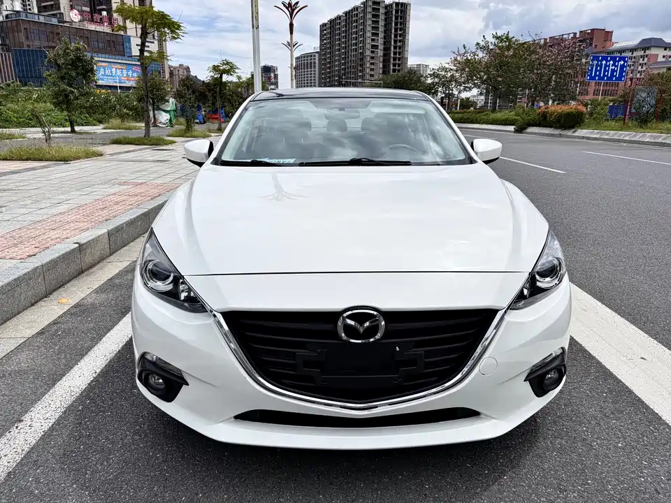 Mazda 3 Angkesaila