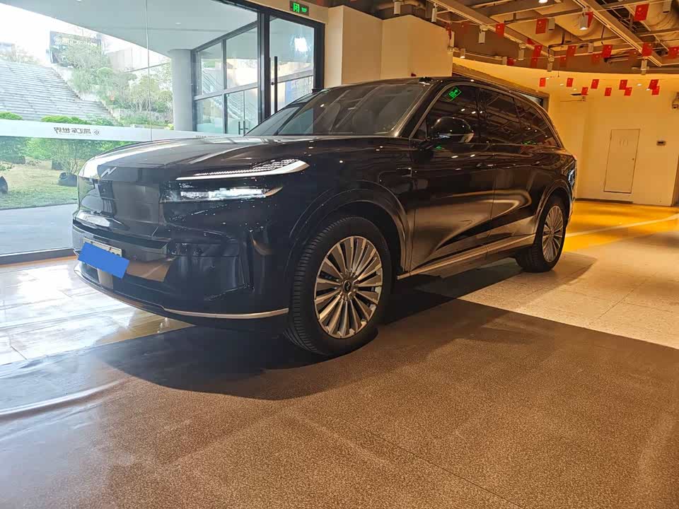 NIO L90