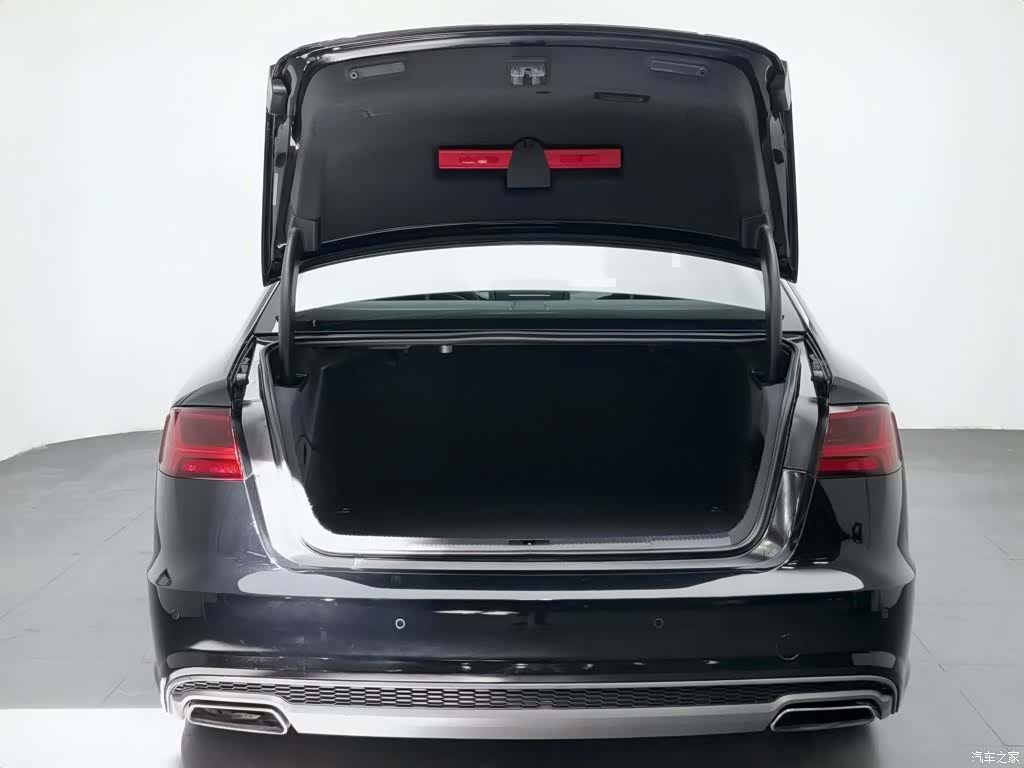 Audi A6L, 2018 16