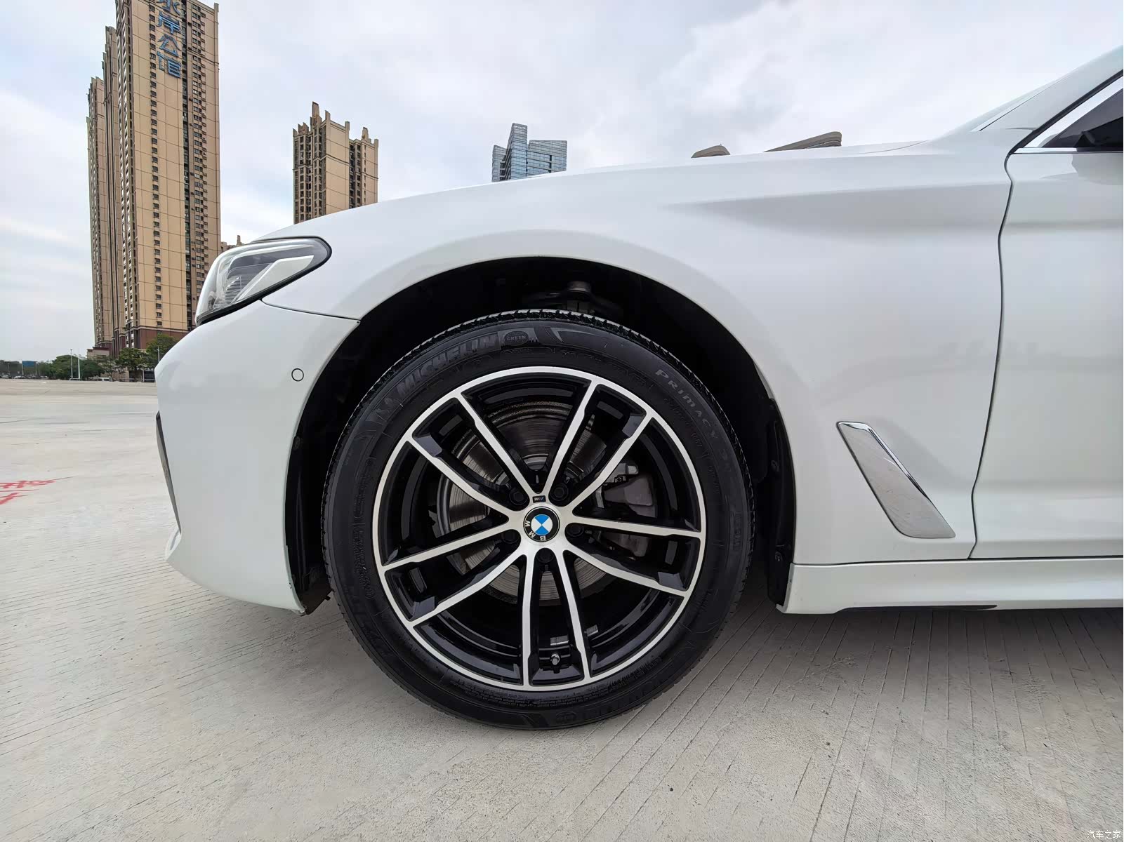 BMW 5 Series, 2023 4