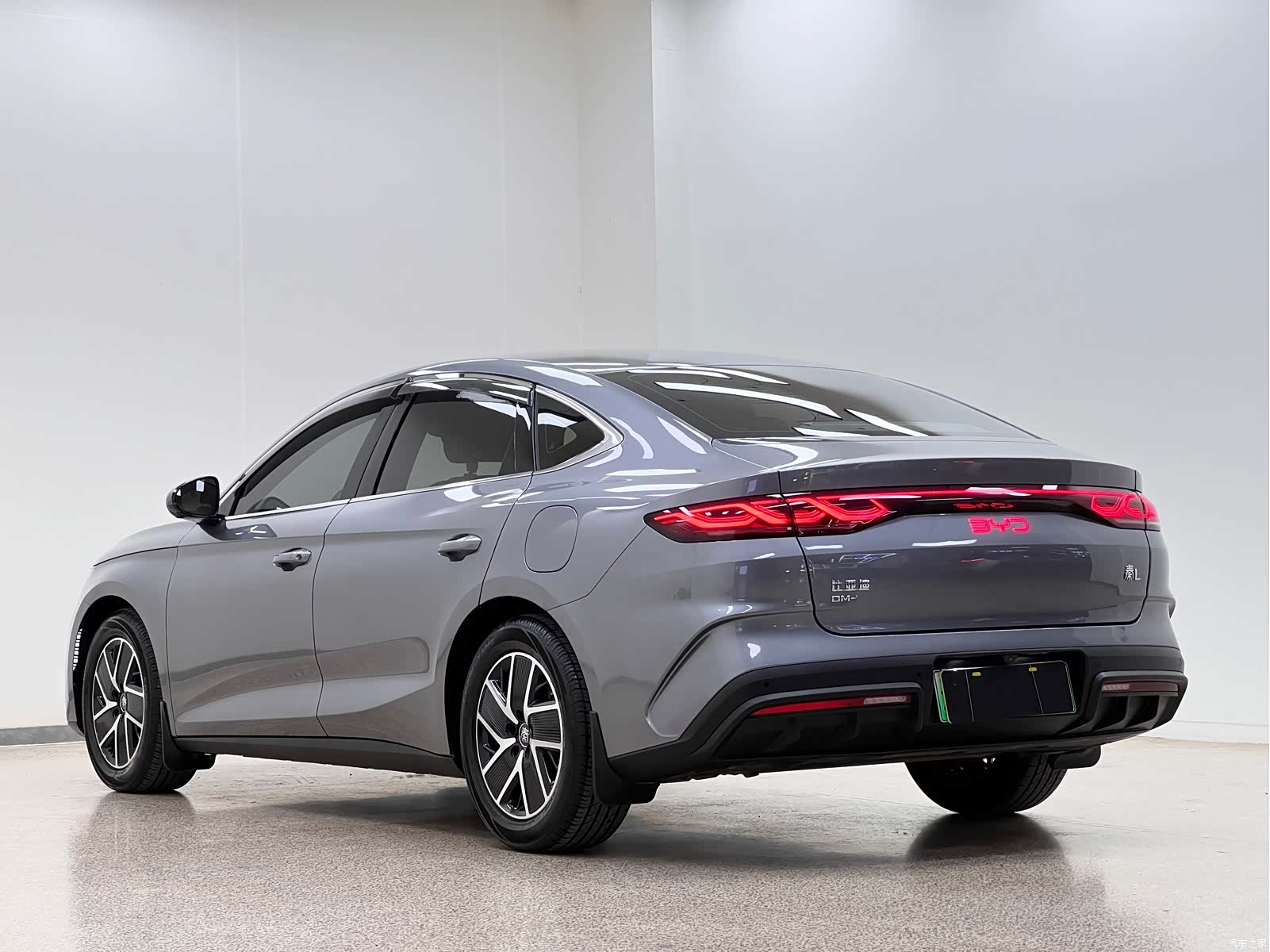 BYD Qin, 2025 все фото