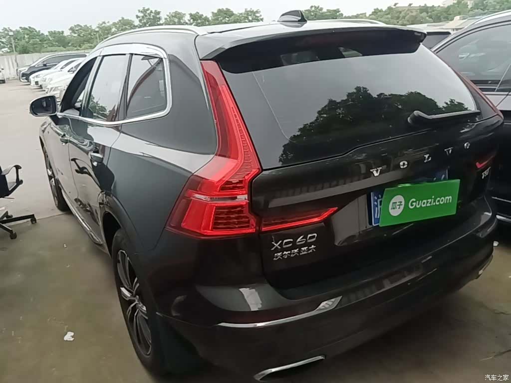 Volvo XC60, 2019 все фото
