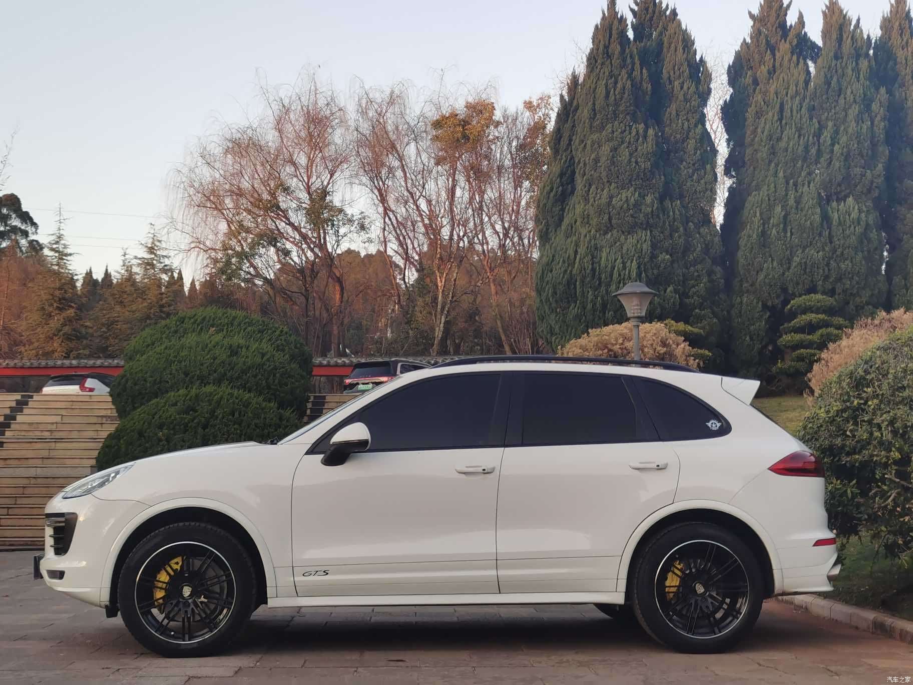 Porsche Cayenne, 2015 7