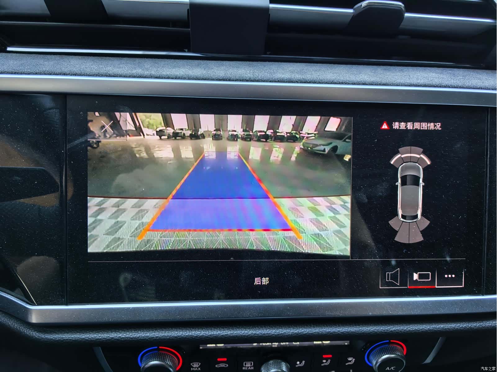 Audi Q3, 2022 14