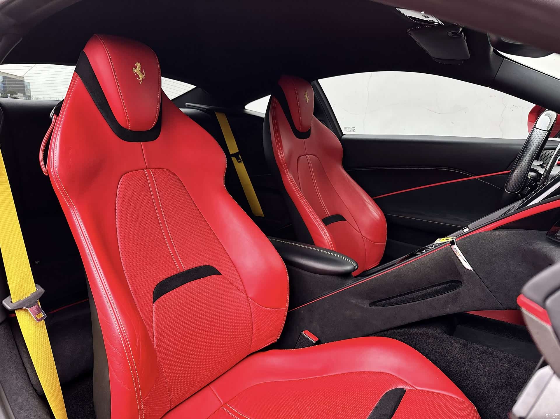 Ferrari Roma, 2020 13
