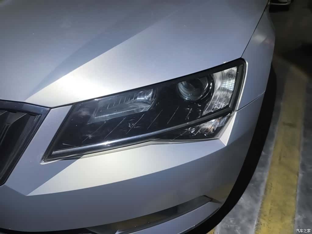 Skoda Superb, 2018 24
