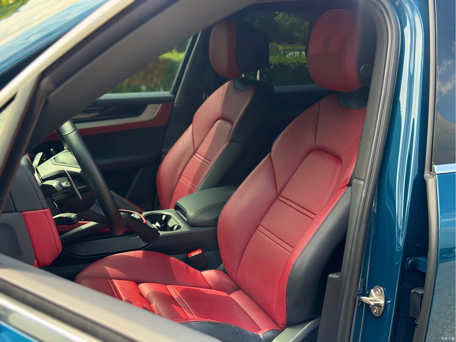 Porsche Cayenne, 2024 11