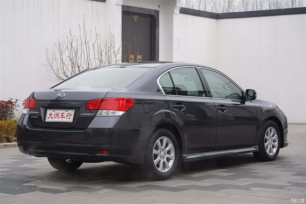 Subaru Legacy, 2011 4