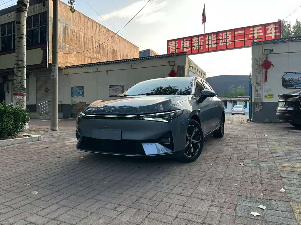 Xpeng P5