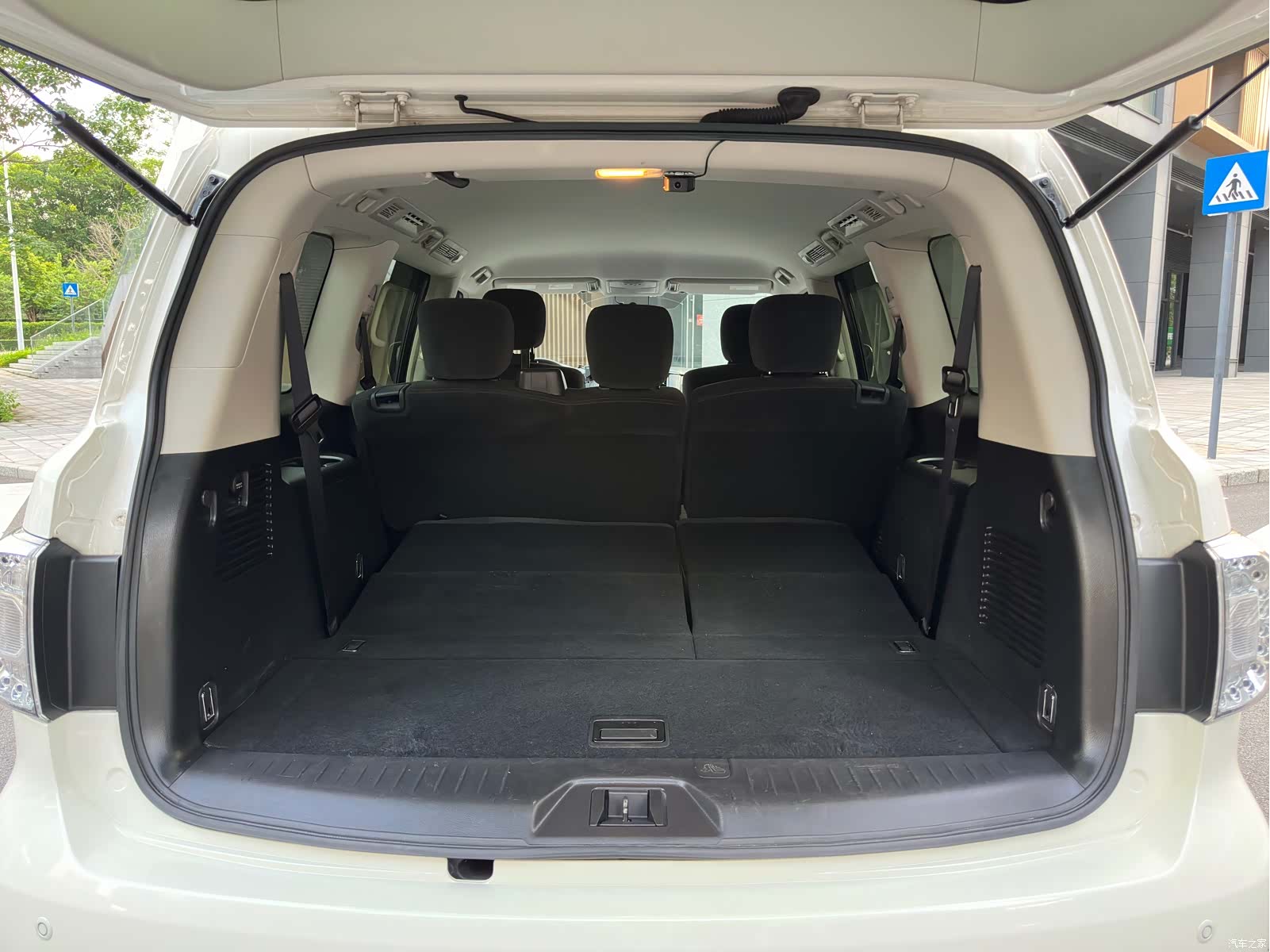 Nissan Patrol, 2017 28