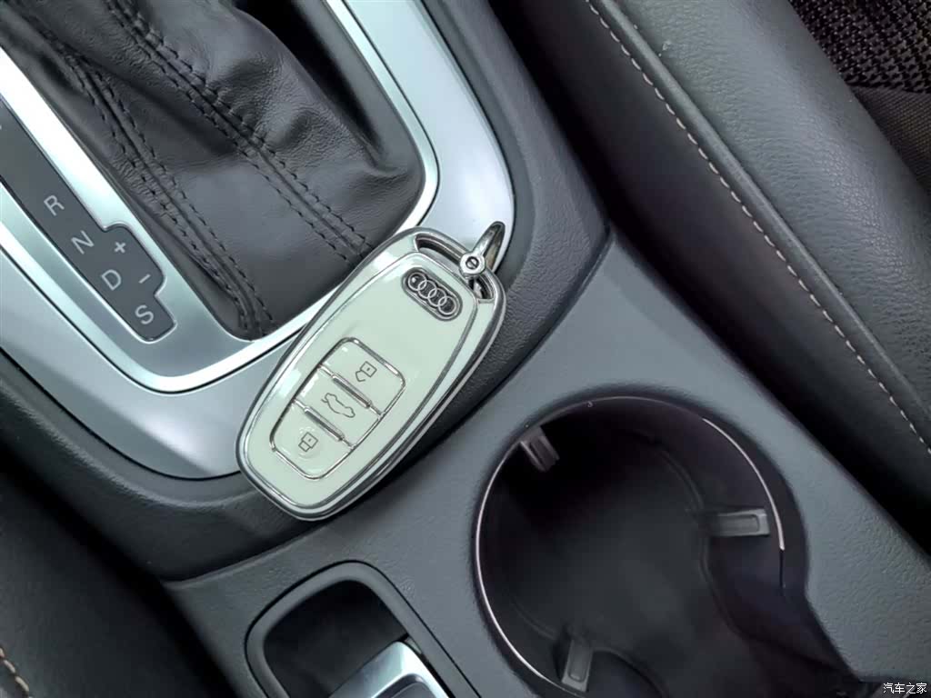 Audi Q3, 2017 9