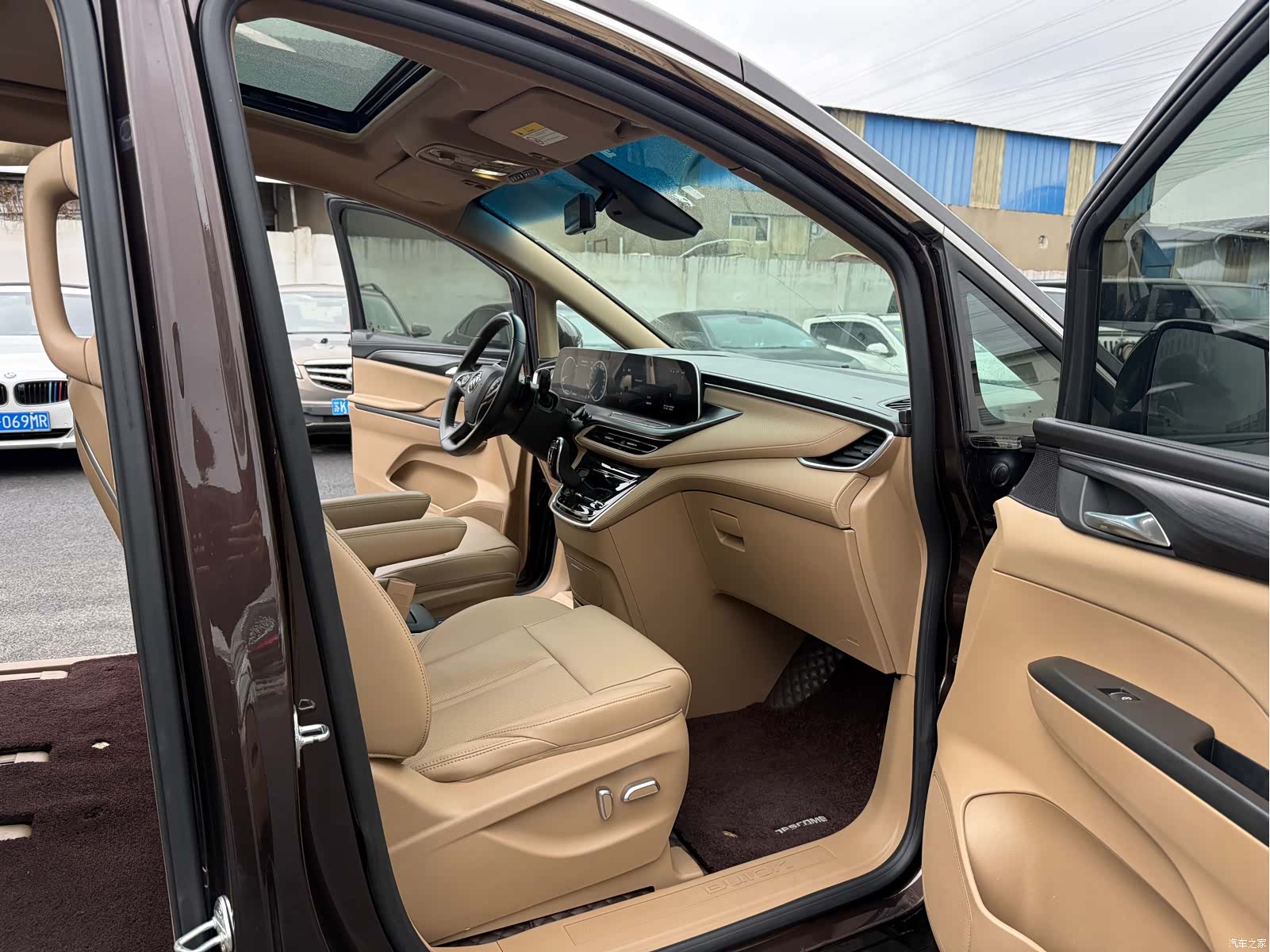 Buick GL8, 2021 8