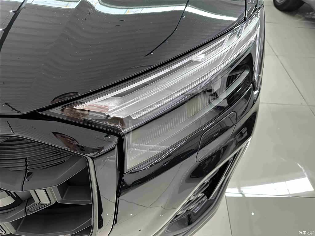 Audi Q7, 2024 12