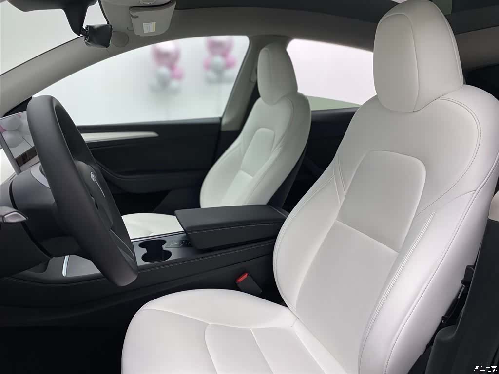 Tesla Model Y, 2022 27