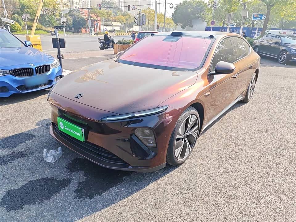 NIO ET7
