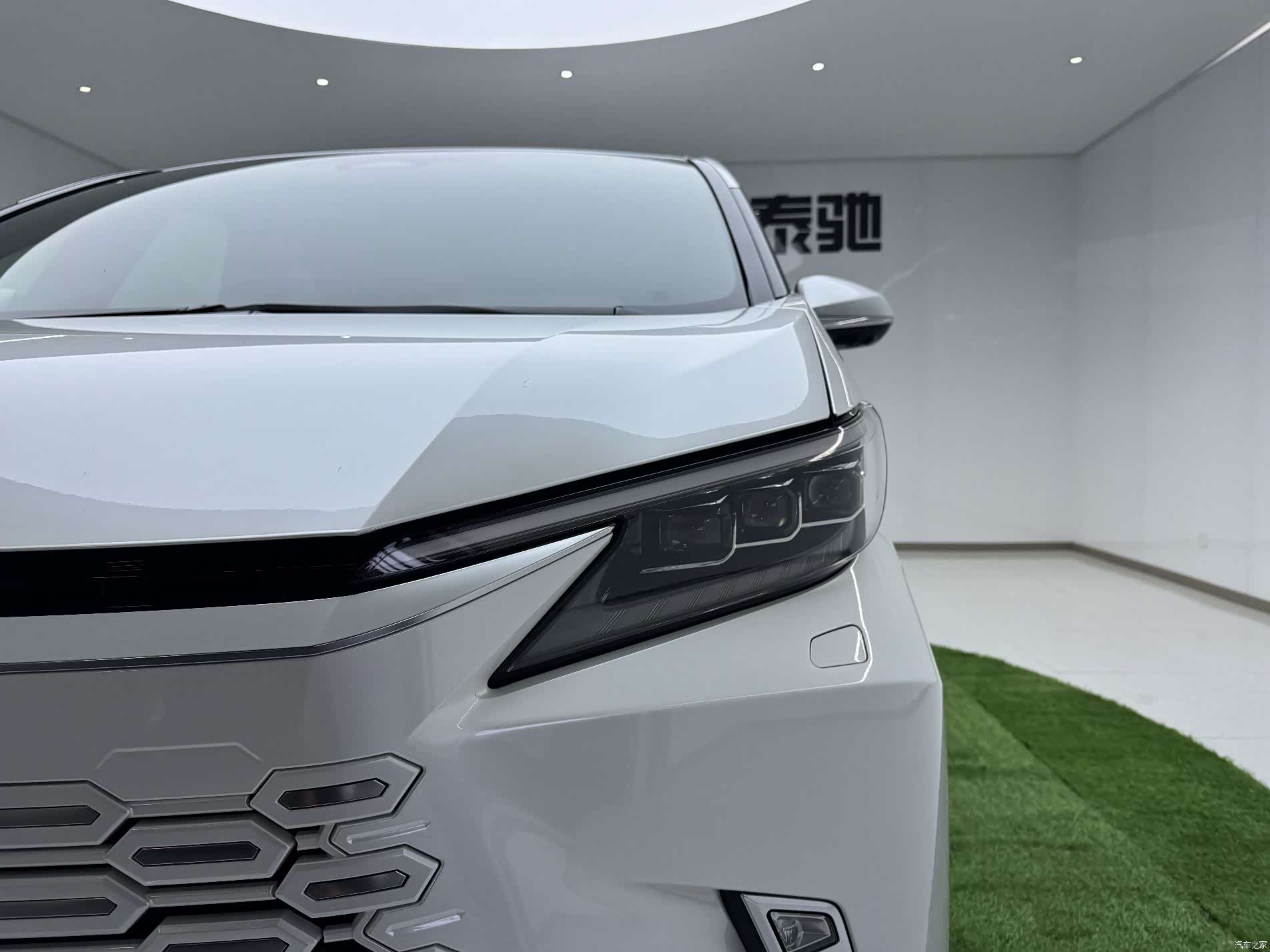 Lexus LM, 2024 21